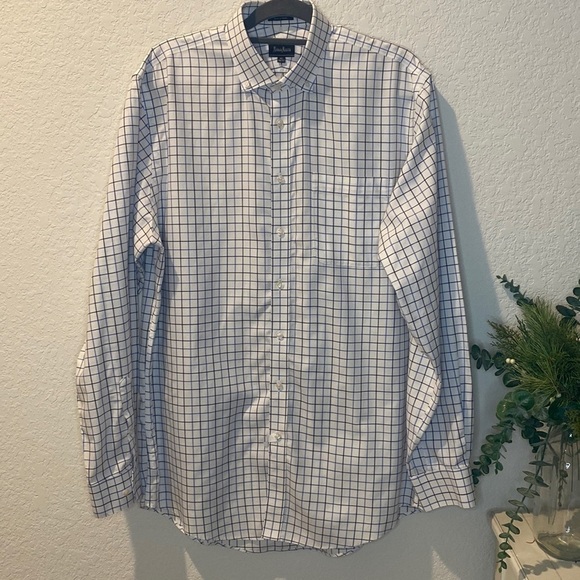 𝅺NEIMAN Marcus Wrinkle Free Men’s Dress Shirt - Picture 1 of 8